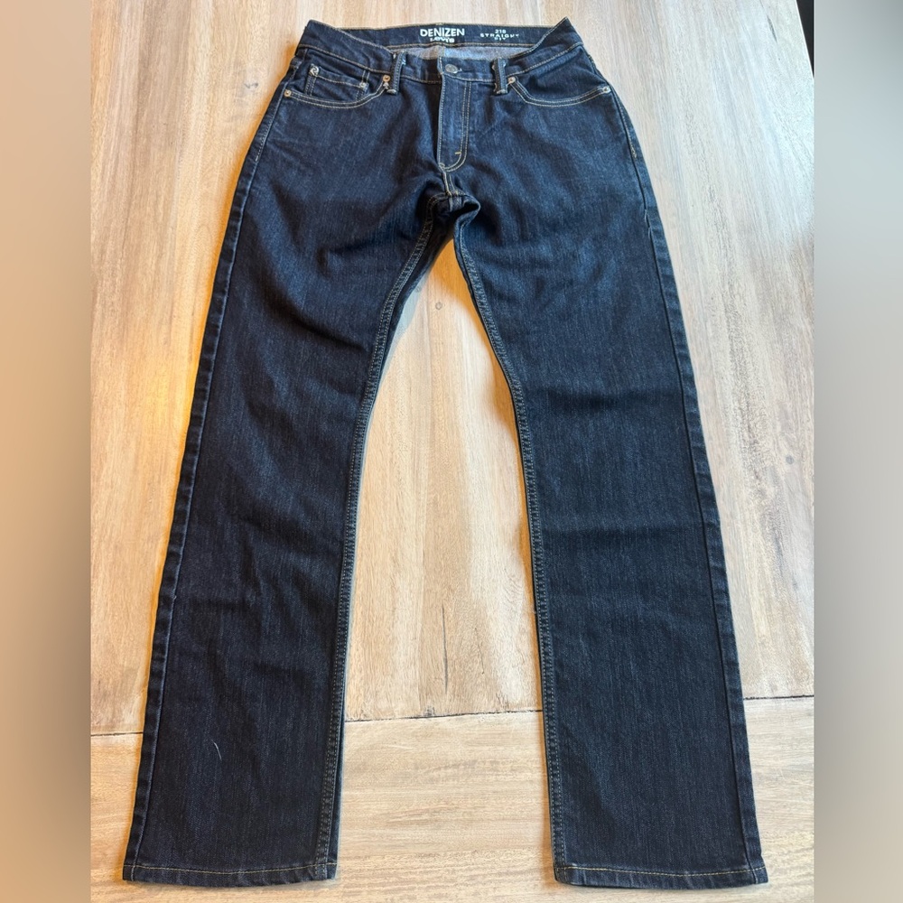 Levi's Black 218 Straight Jeans Timeless Style